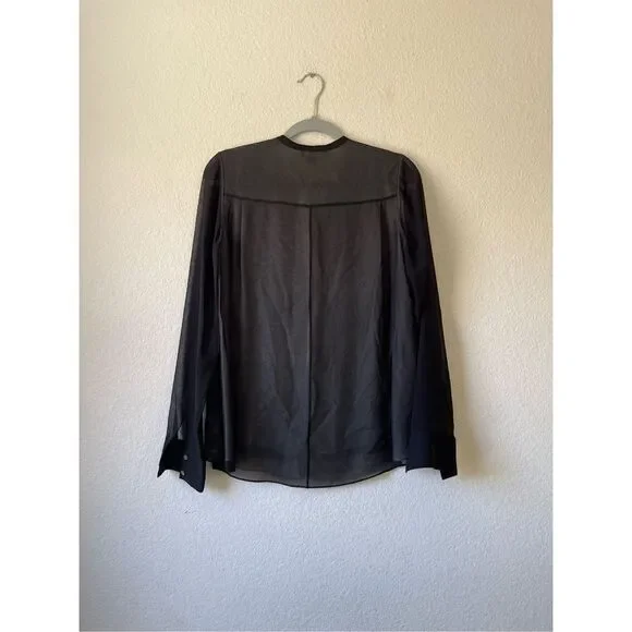 Vince two layered 100% silk button up blouse size 6 - Picture 2 of 6